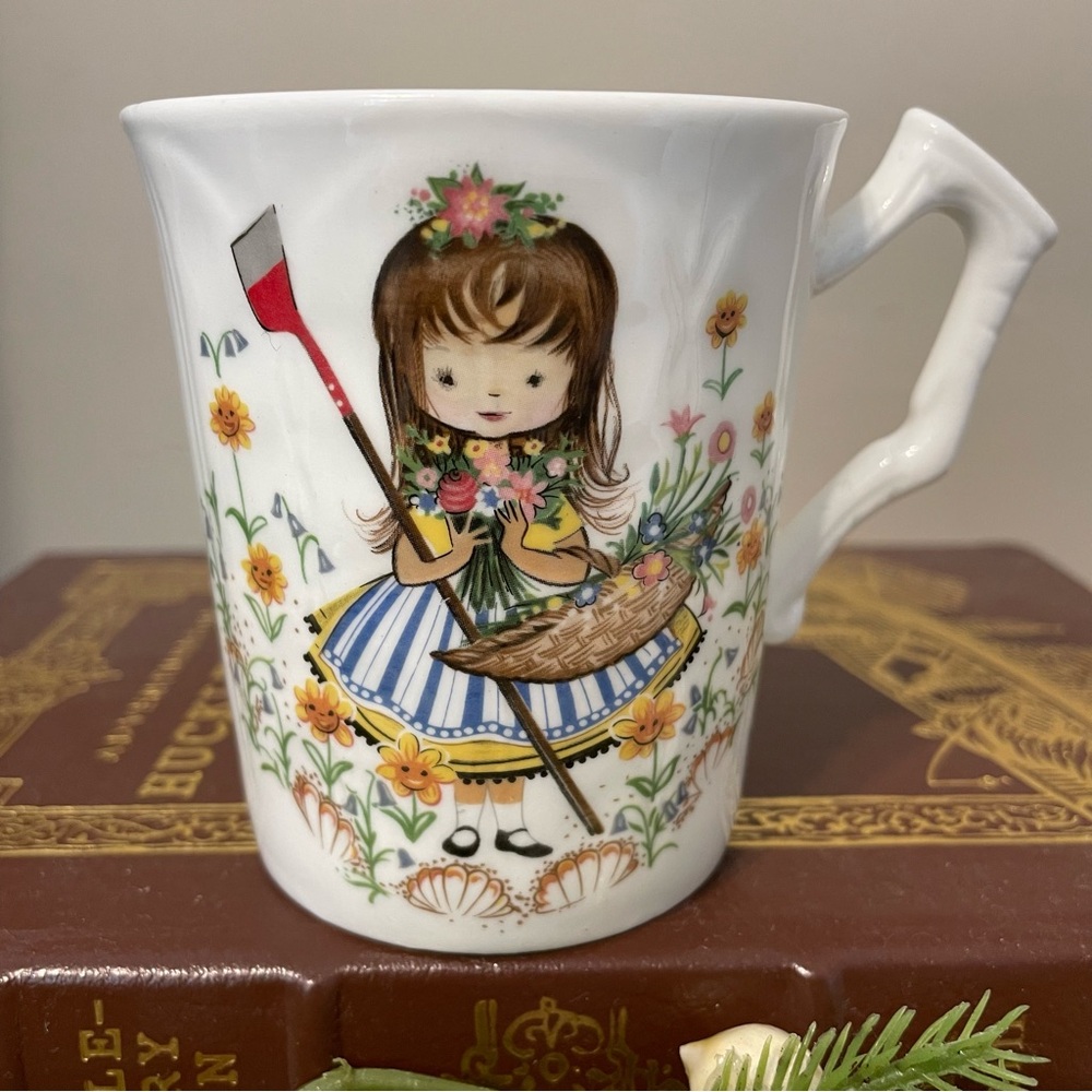 Vintage Weatherby Hanley Falcon Ware  Mary Quite Contrary Nursery Rhyme Cup